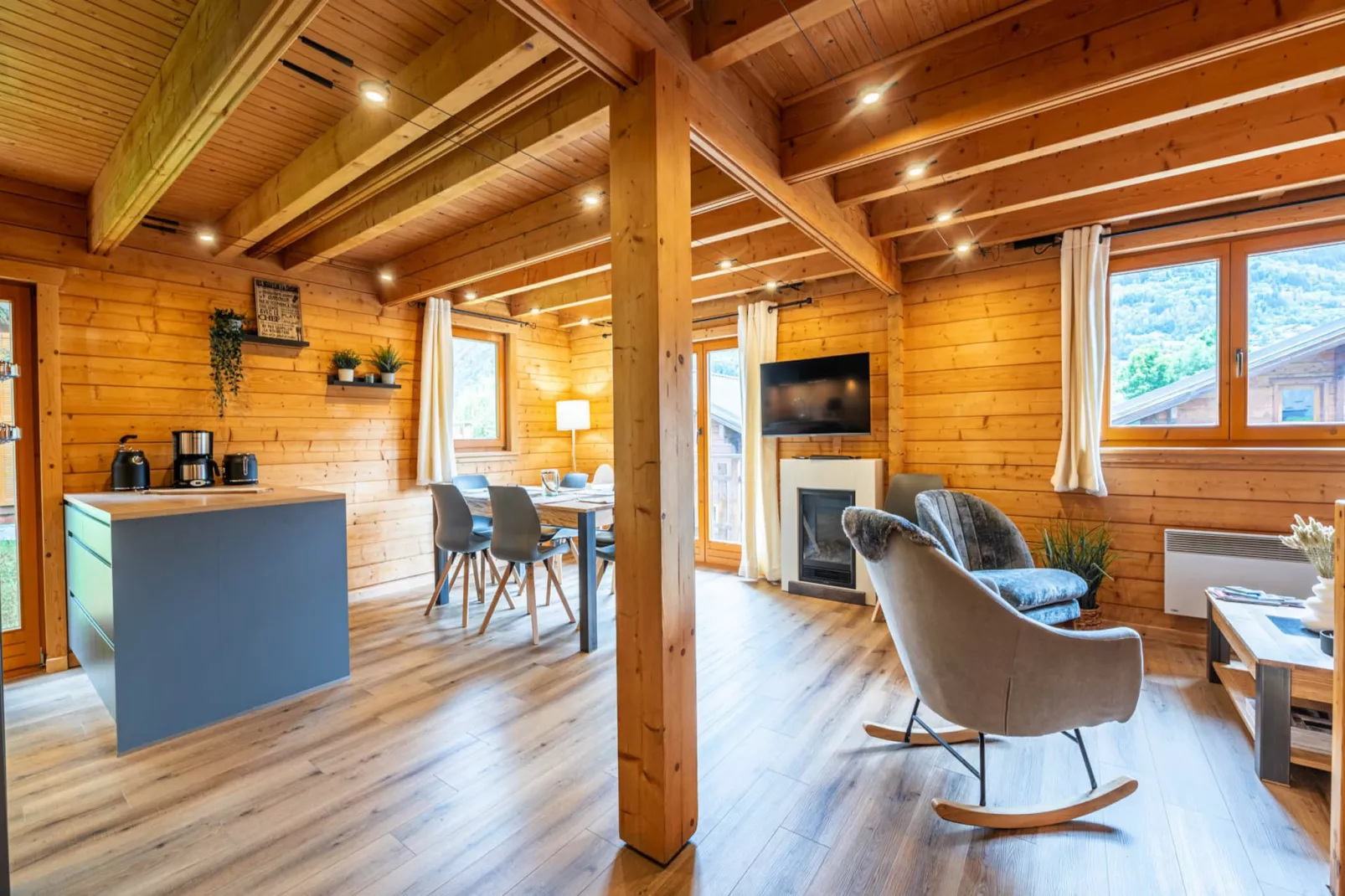 BOIS DE CHAMPELLE N°26 - 4P8-Living room