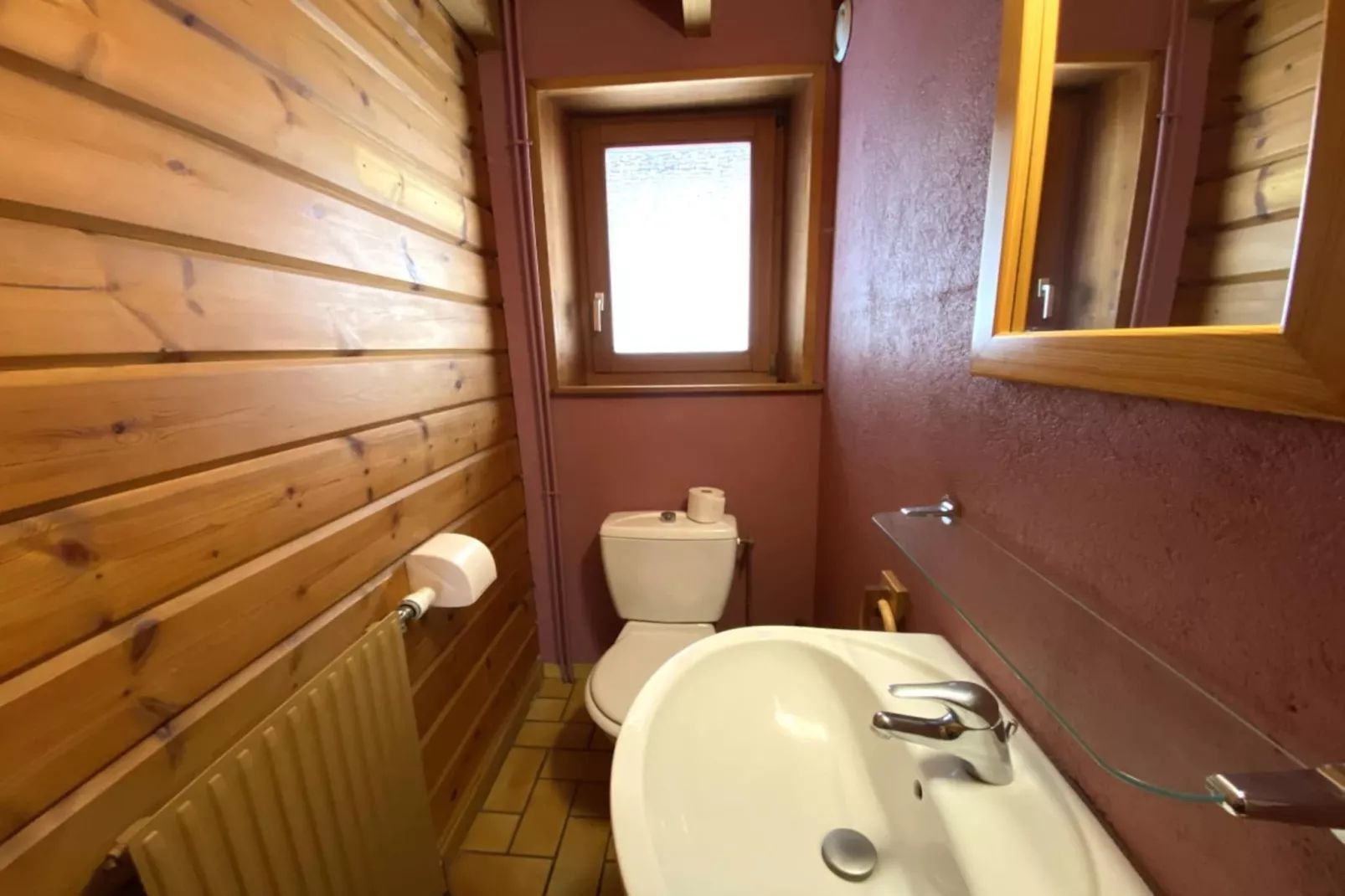 LE MONTAGNARD Chalet en bois-Bathroom