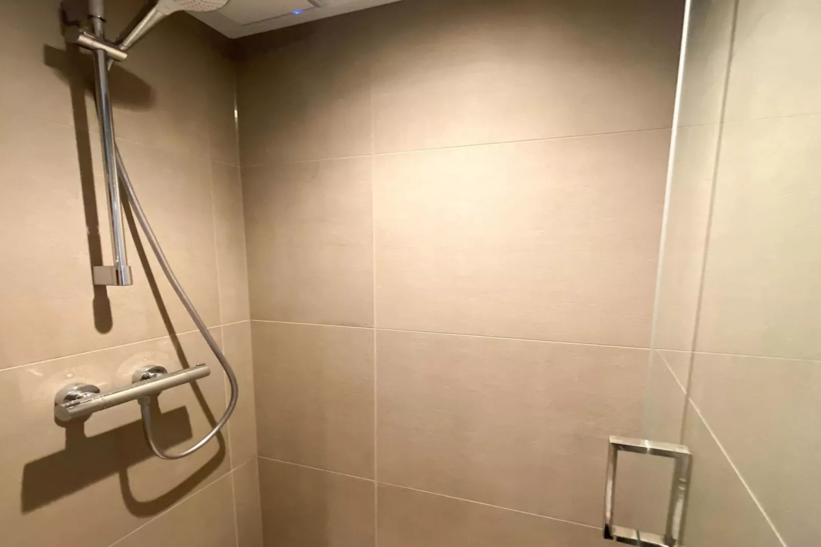 Belkmerduinen 27-Badezimmer