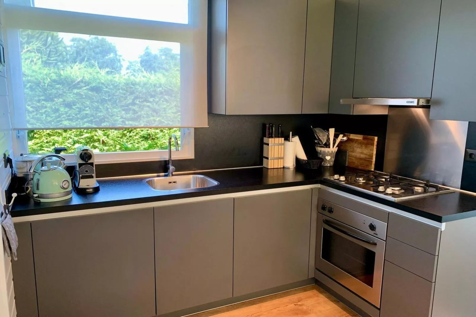 Eureka 34-Kitchen