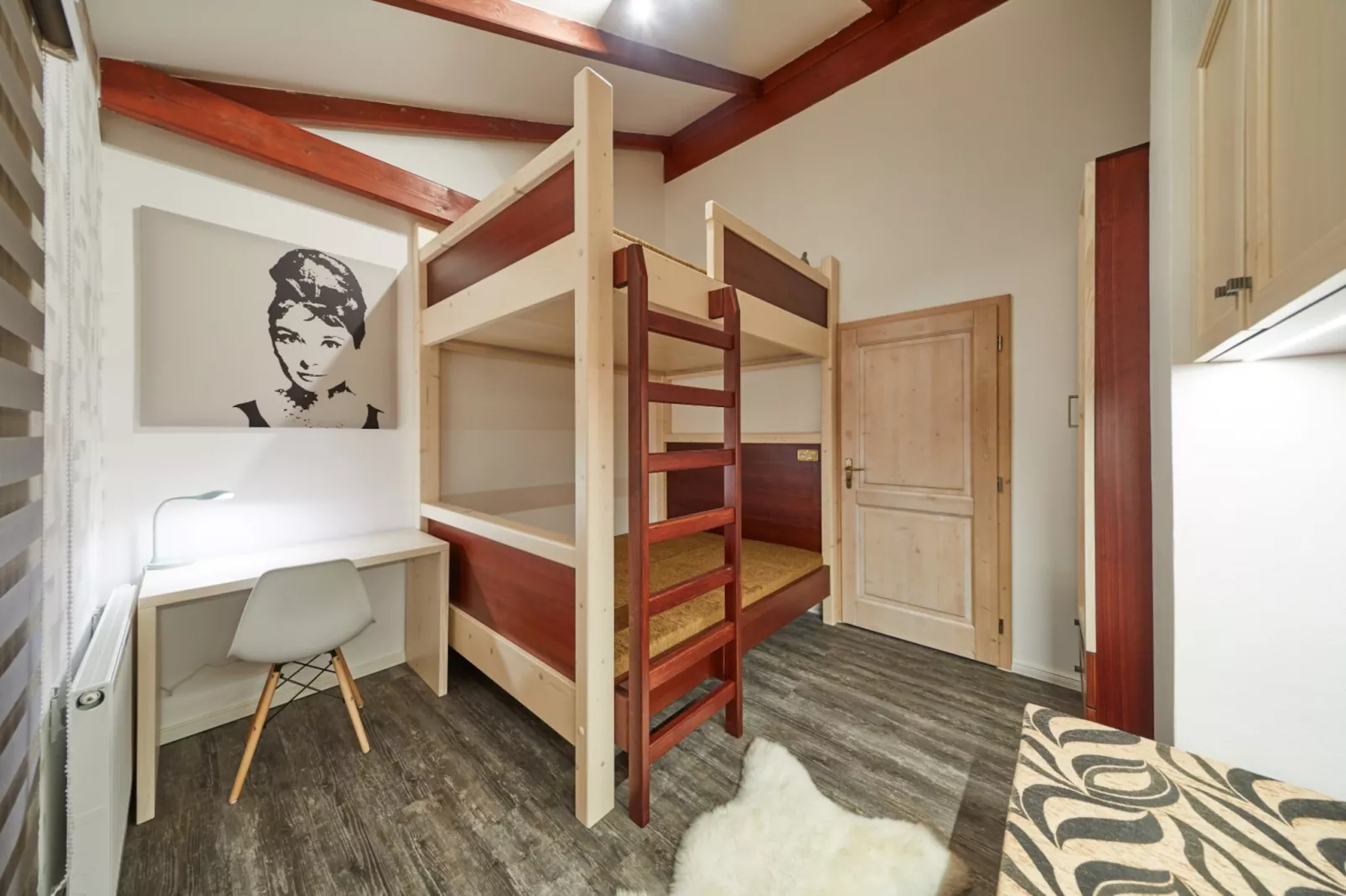 Cerna KCG350-Schlafzimmer