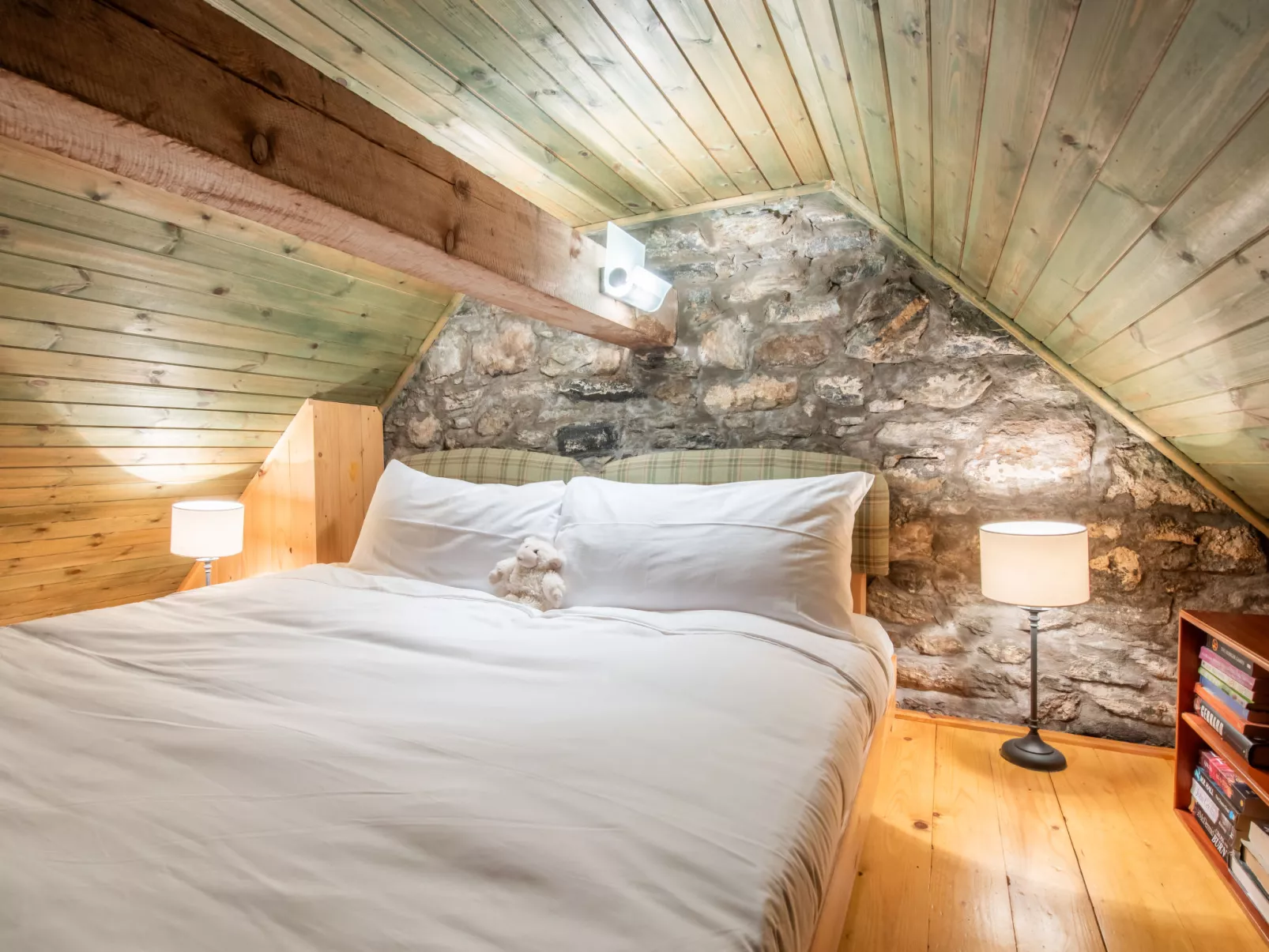 The Romantic Bothy-Inside