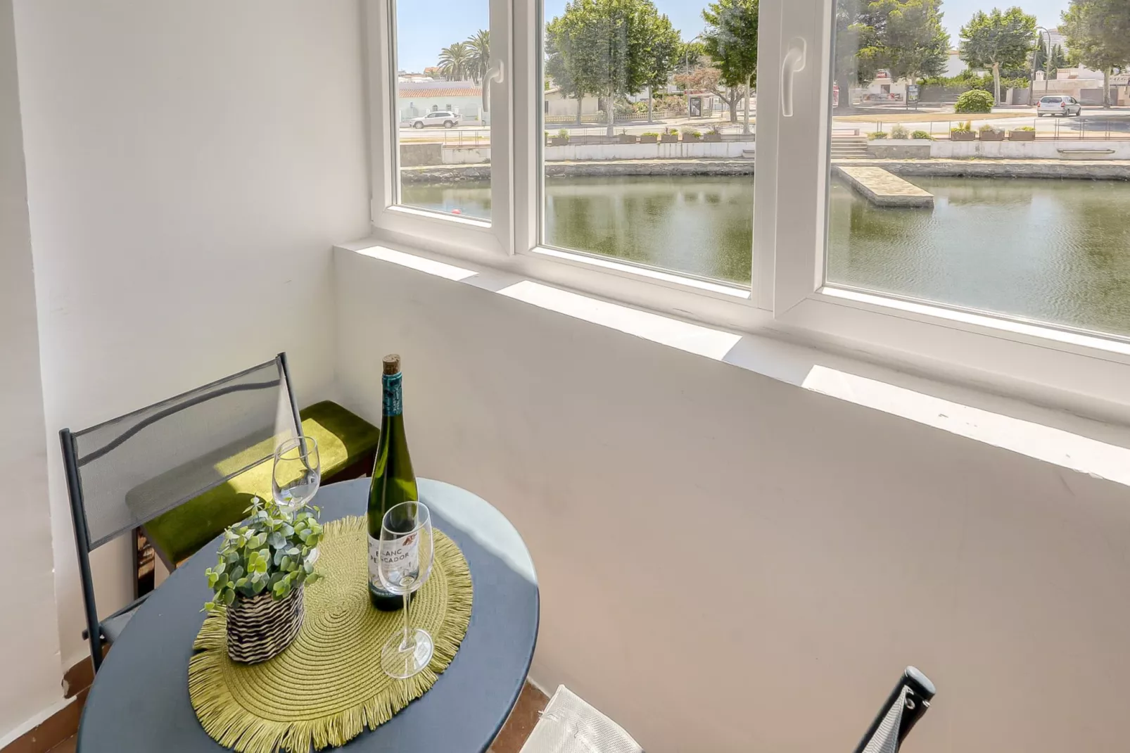 PORT PETIT 10 + Amarre de 3X7 - Immo B-Terrassenbalkon