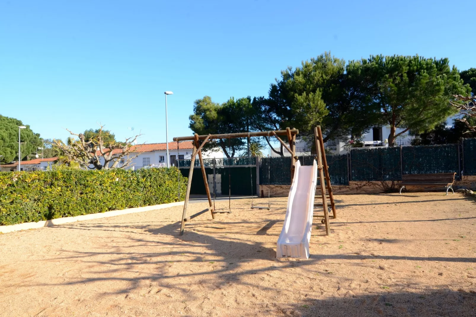 RIELLS BLAU E 202-Outdoor