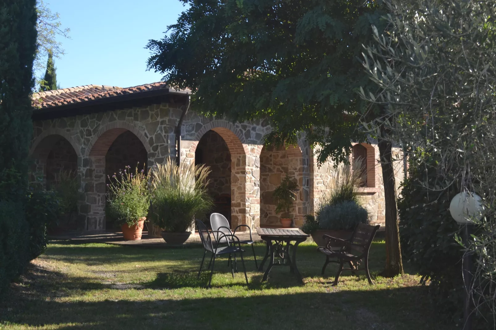 Villa Montecucco-Exterior summer