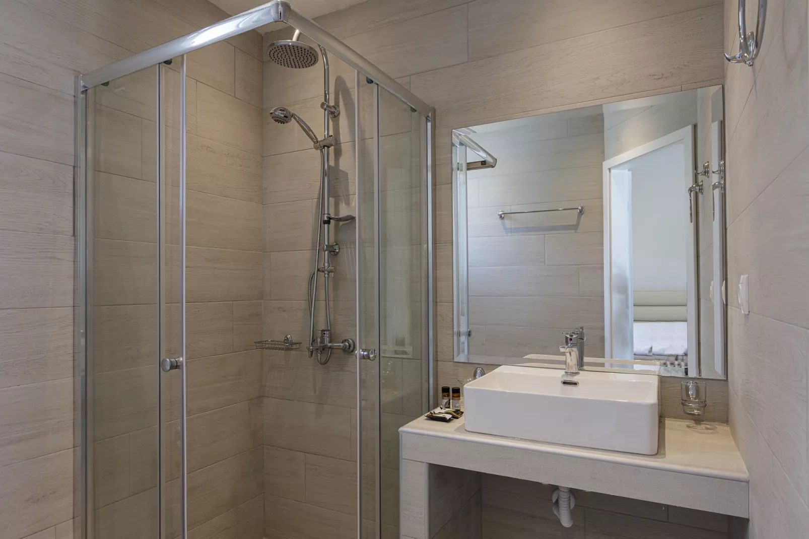 Petres 1-Salle de bain