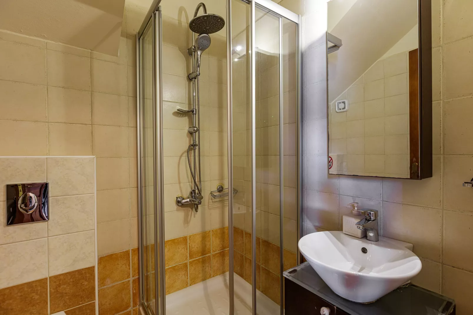 Mera-Bathroom