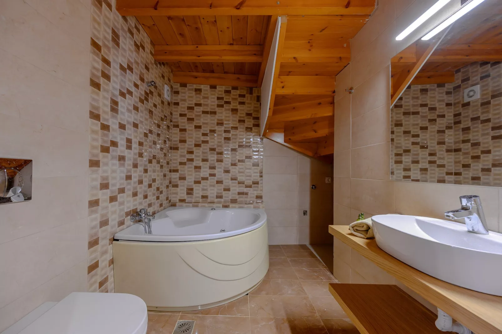 View Mare Maroulas-Bathroom