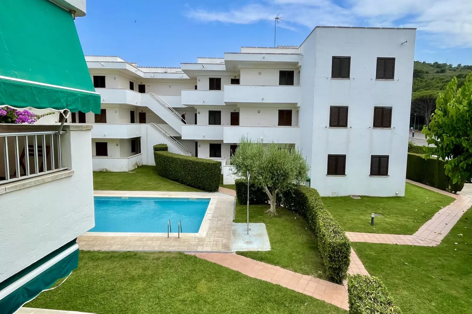 CALA MONTGO 25-Outdoor