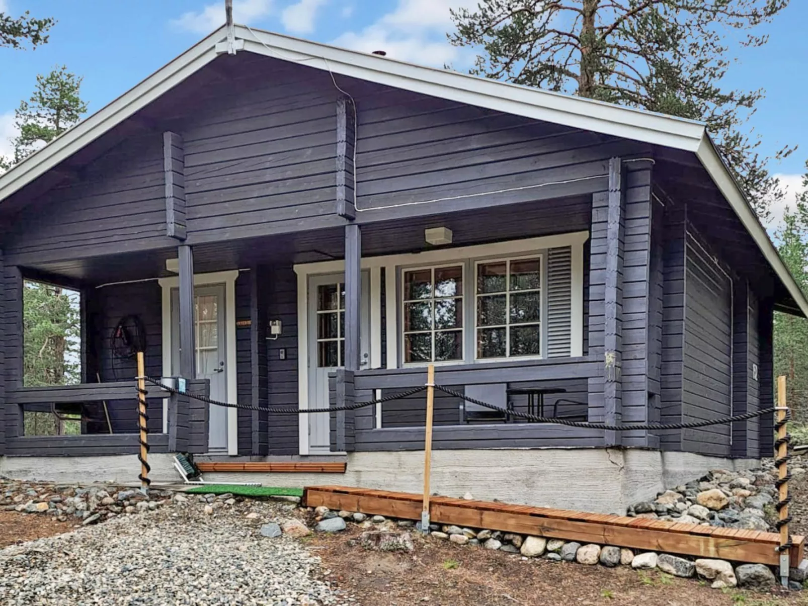 Tunturitupa kuolpuna-Outside