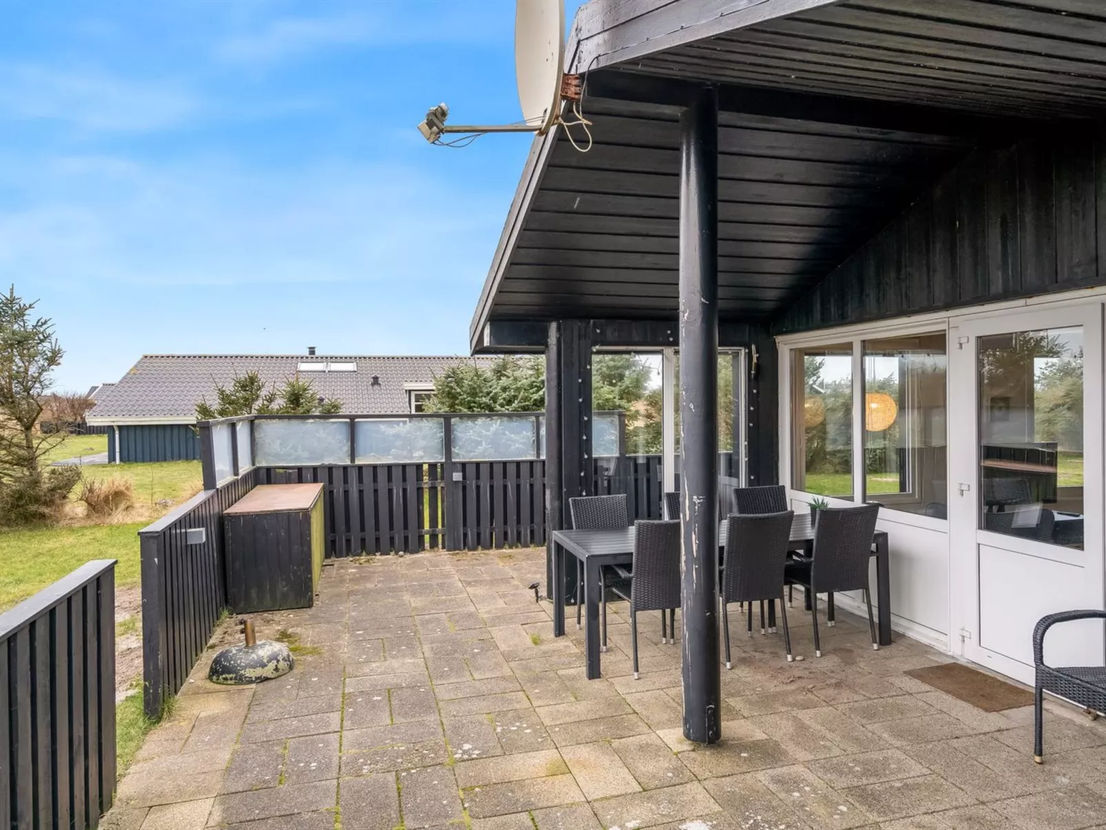"Erblin" - 400m from the sea-Outside