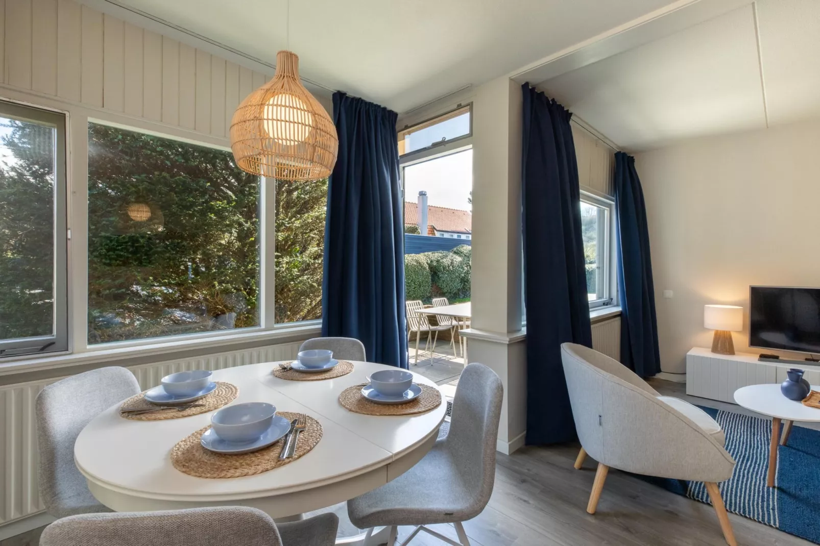 Appartement 'Duinoord' - Duinweg 117-12  Zoutelande-Dining room
