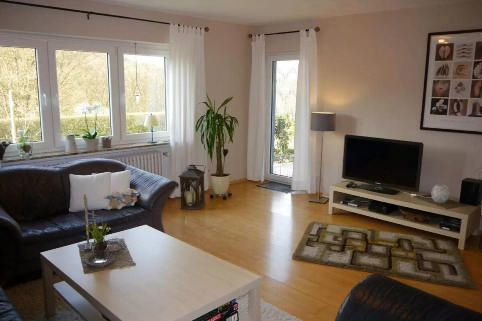 34662-Living room