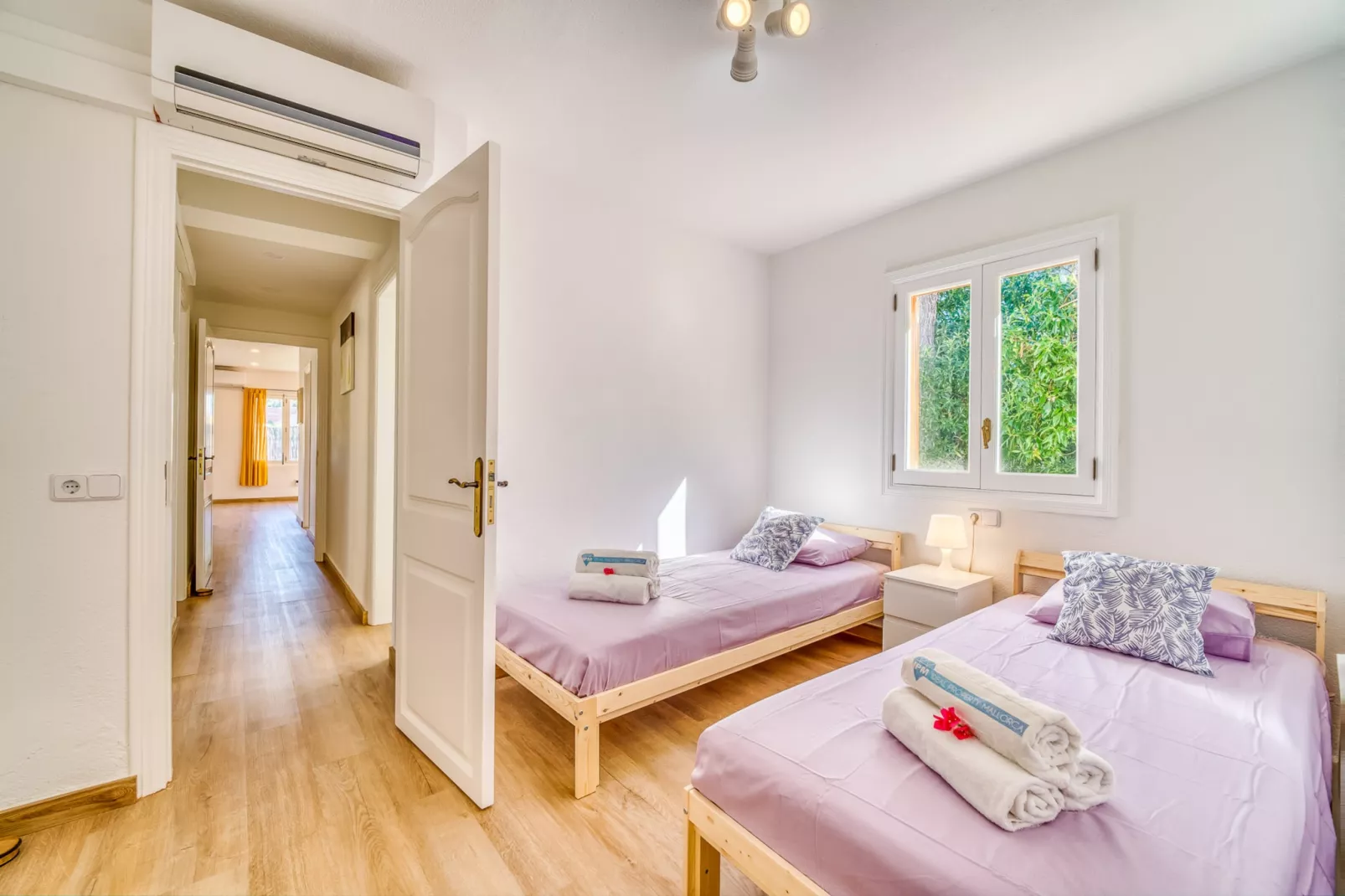 Villa Jardi-Schlafzimmer