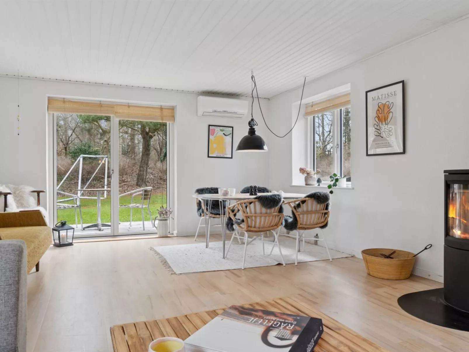 "Troels" - 1.2km from the sea-Drinnen