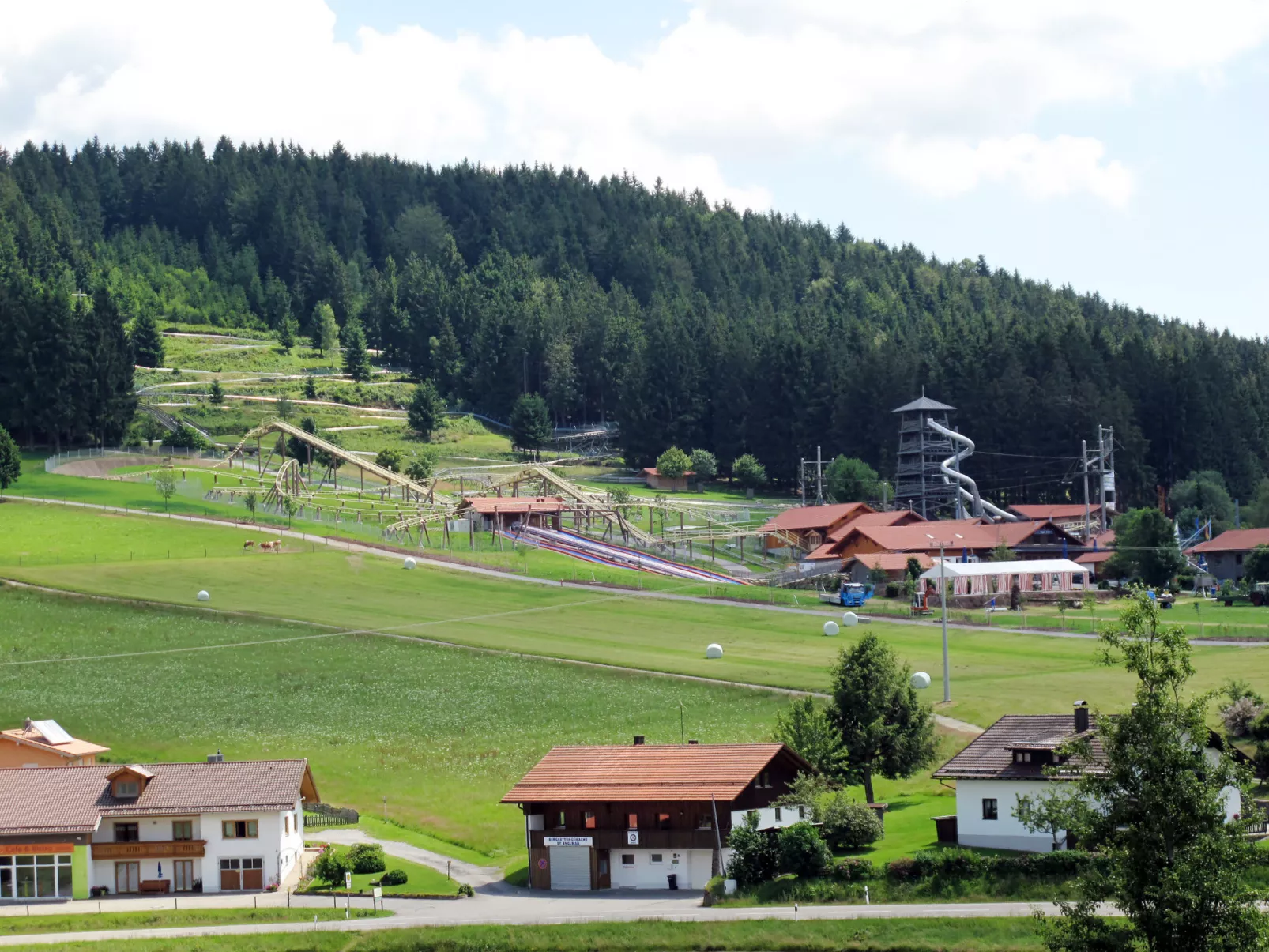 Mei-Zeit-Area