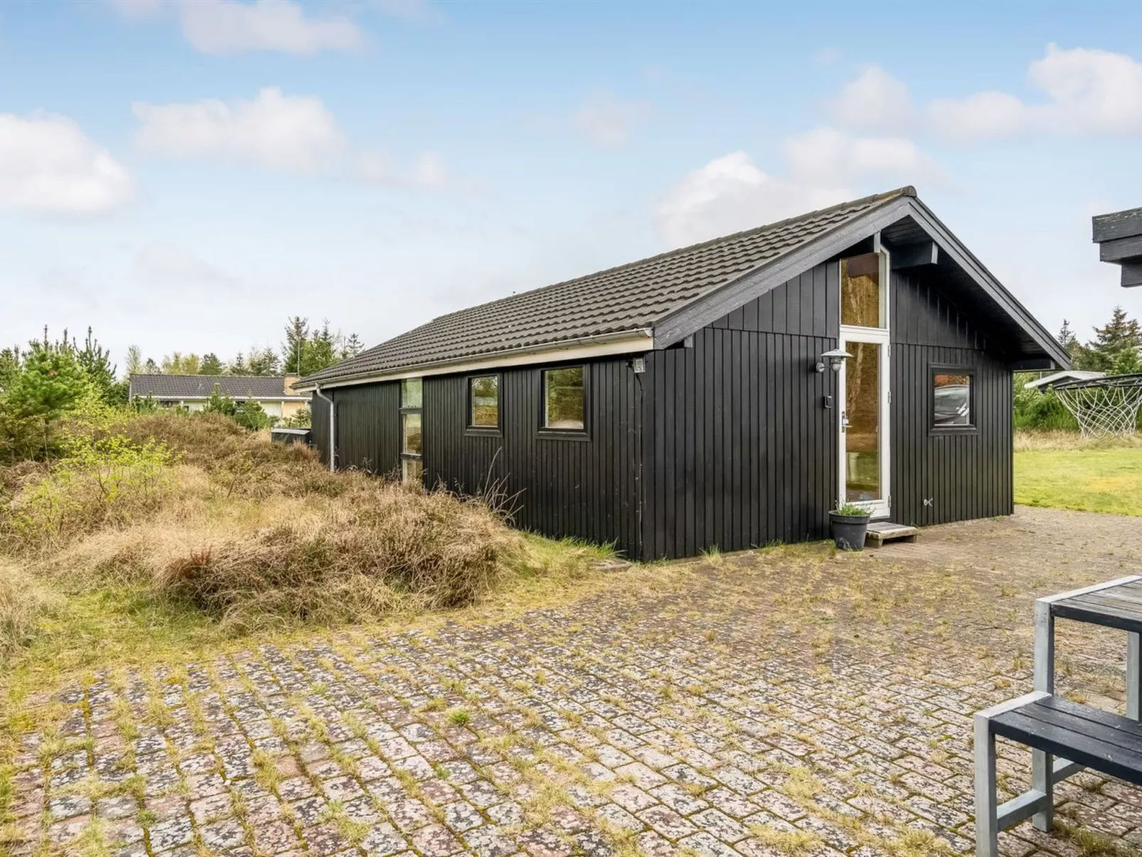 "Kaare" - 400m from the sea-Outside
