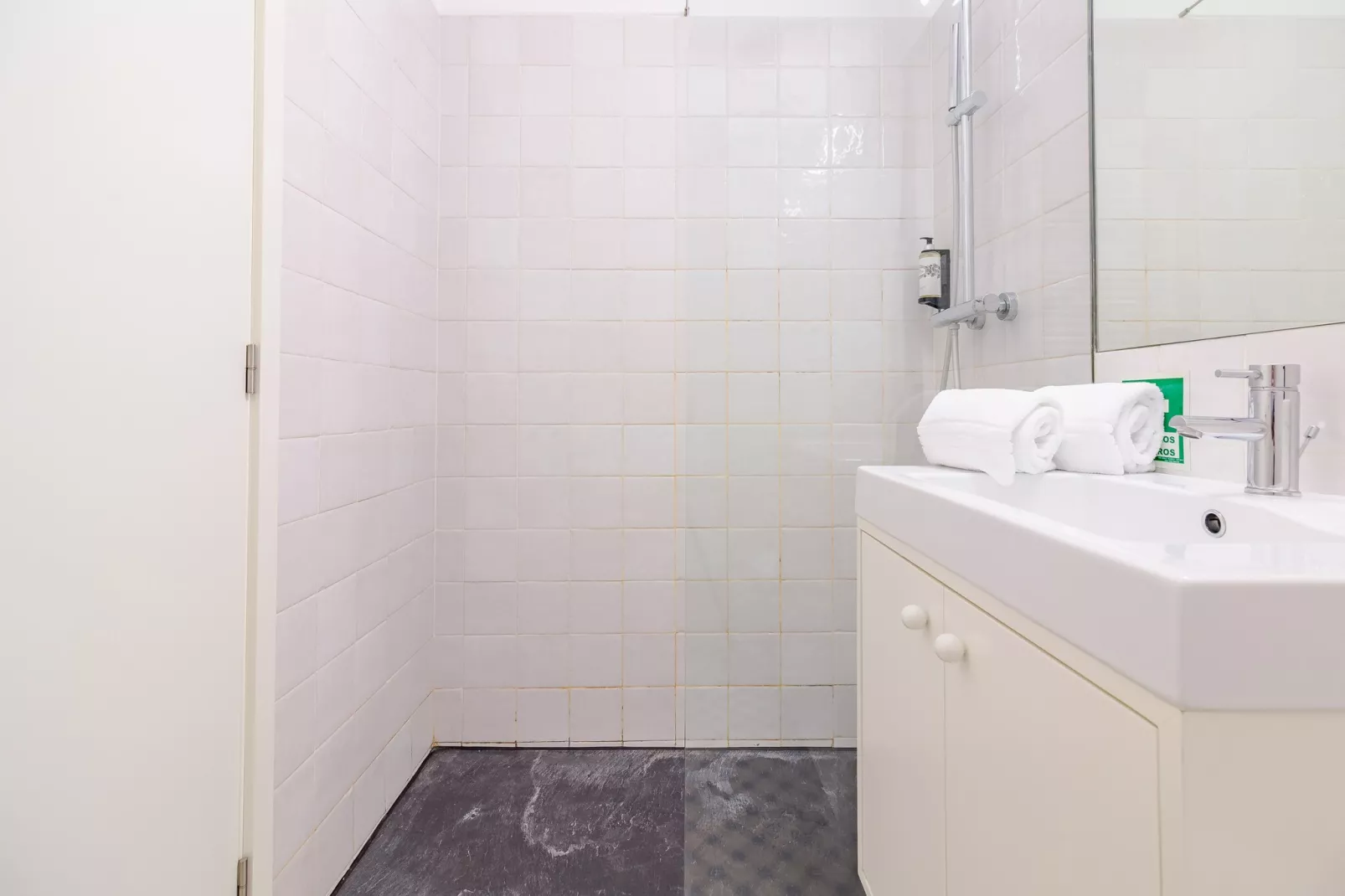 YOUROPO - The Tower 3F-Bathroom
