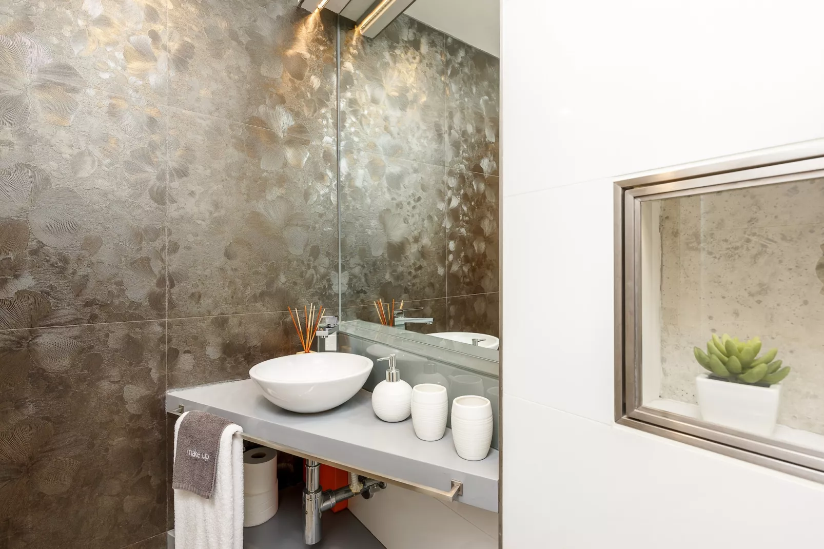 YOUROPO - Ribeira Porto 3-Bathroom