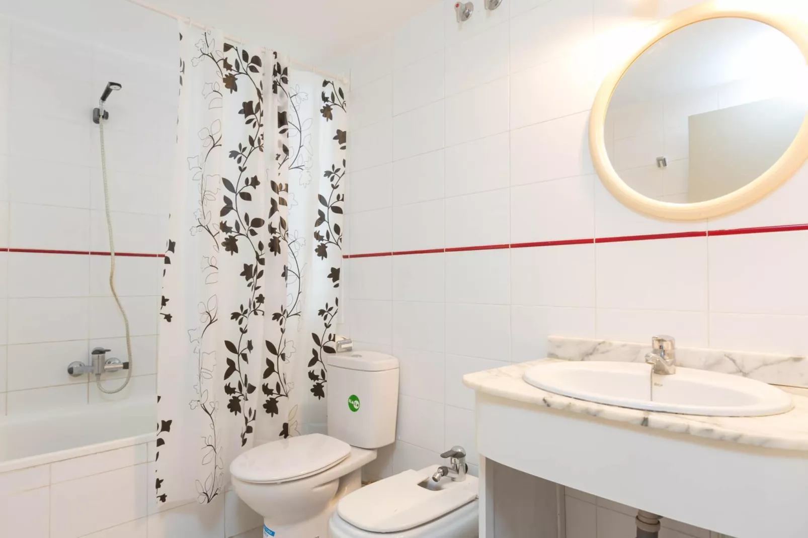 Open Pals - T-Bathroom
