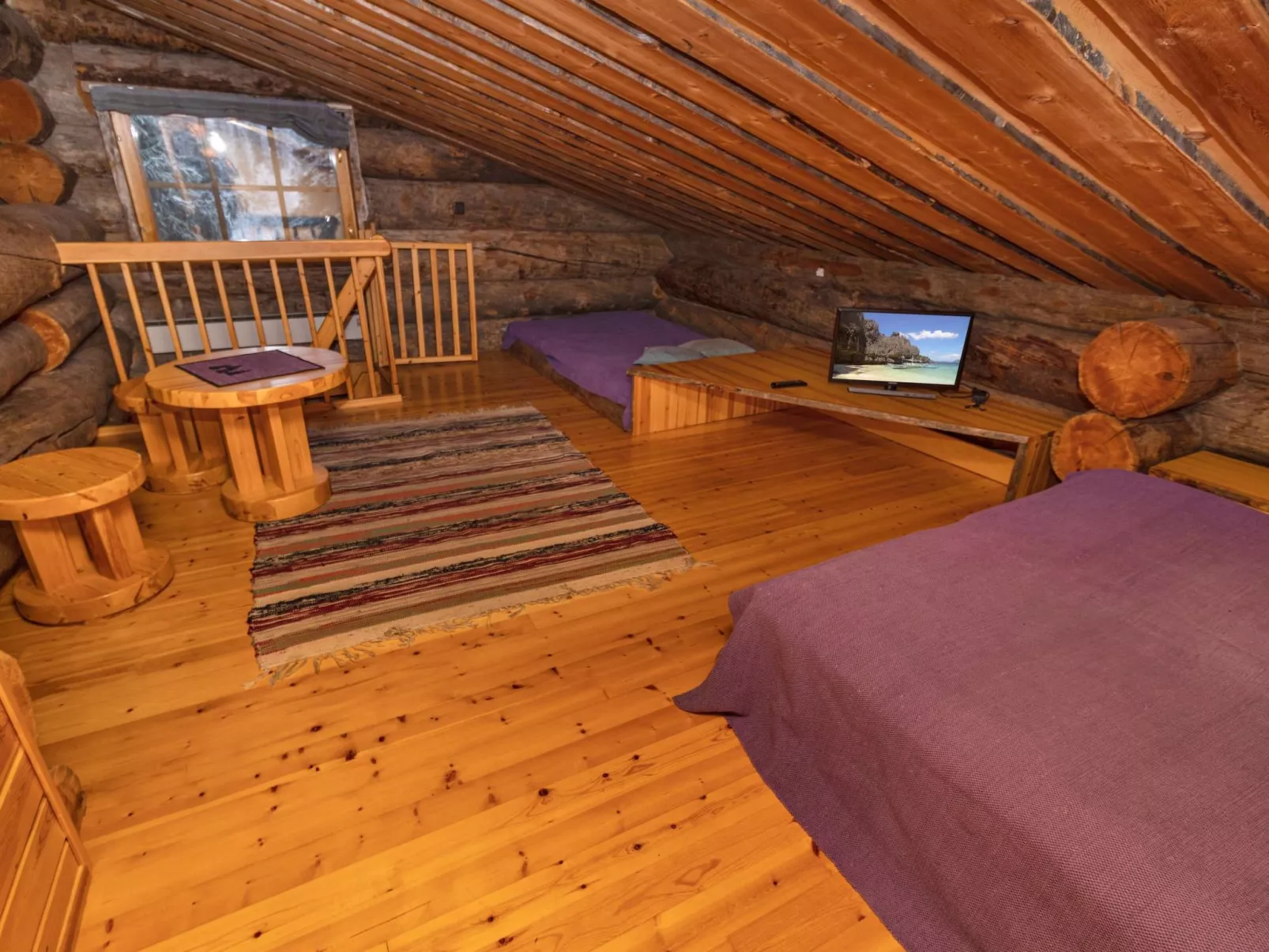 Aurinko-ruka c6-Inside
