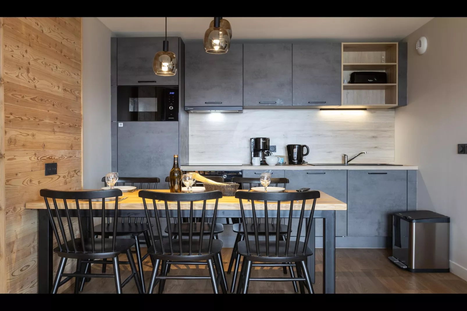 RISOUL_S8-Dining room