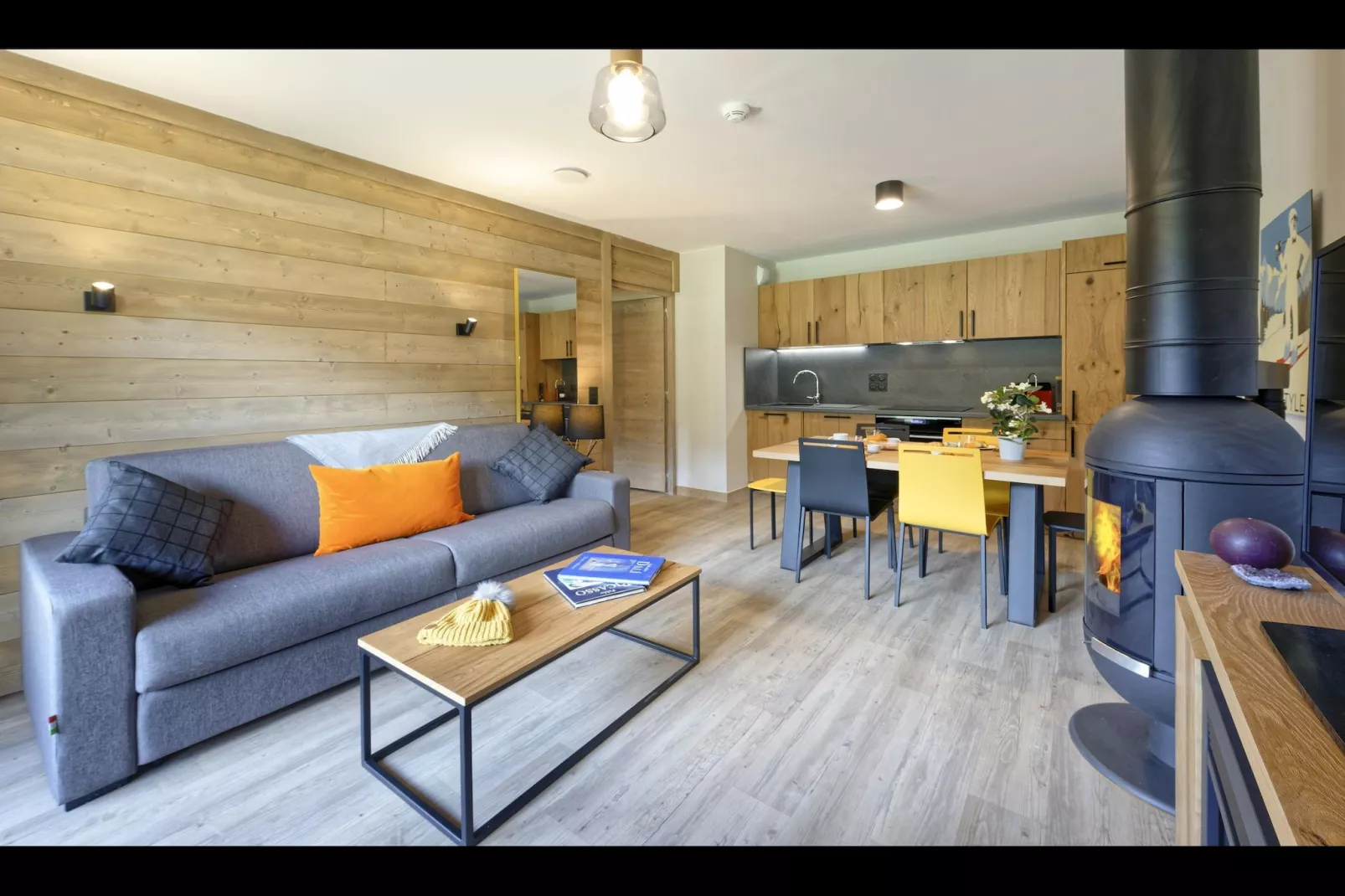 SAMOËNS-S8V-Living room