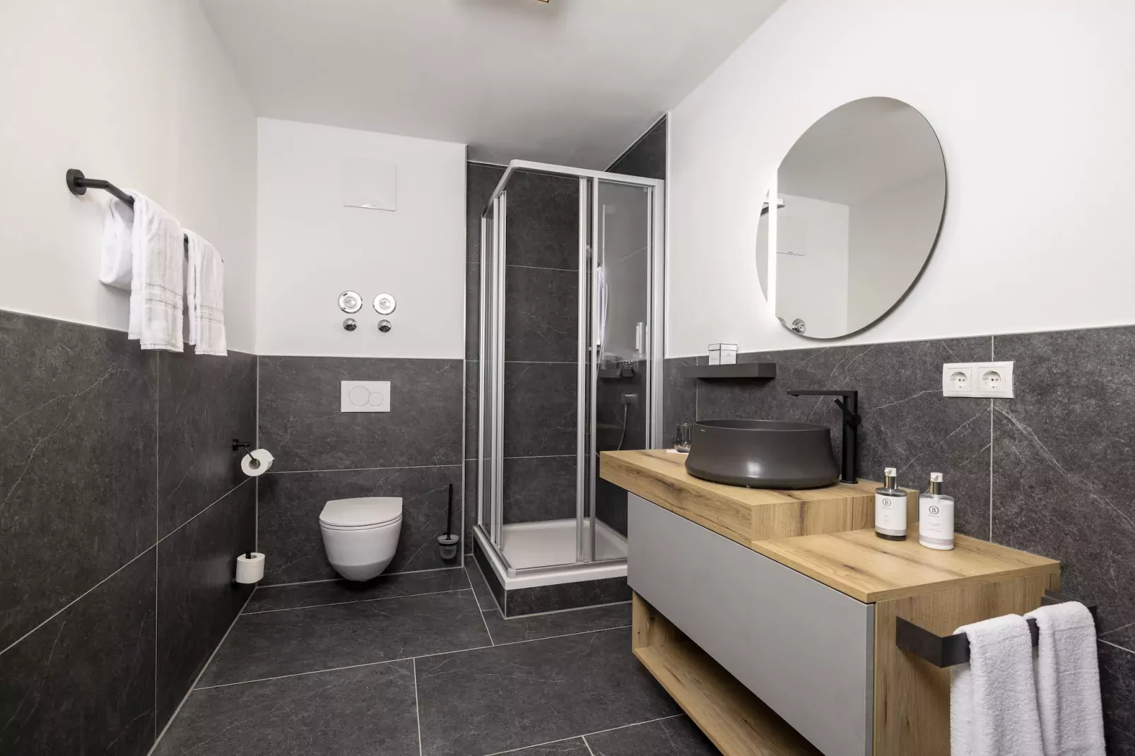 Apartments Austria Söll / APARTMENT TYPE A-Bathroom