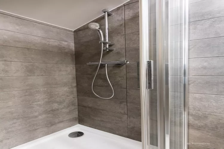 LES SAISIES L’Altaréna-A38P-Bathroom