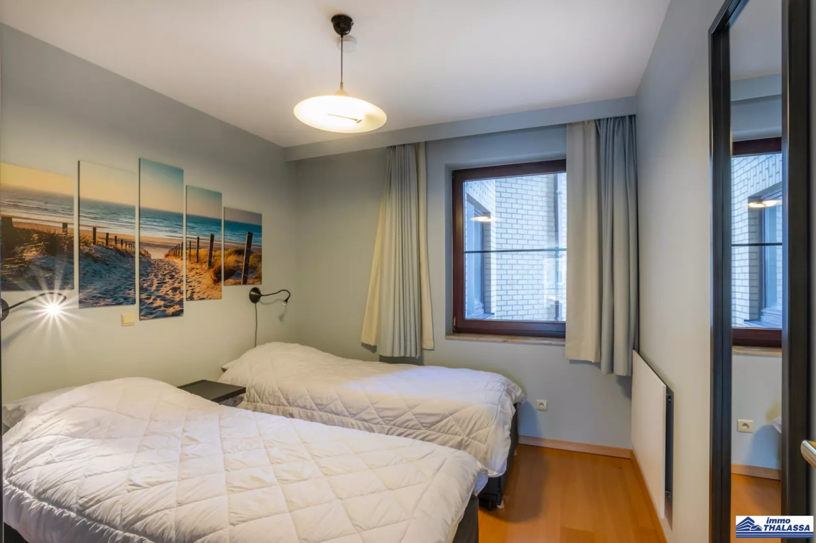Royal 0303 + garage 19-Schlafzimmer