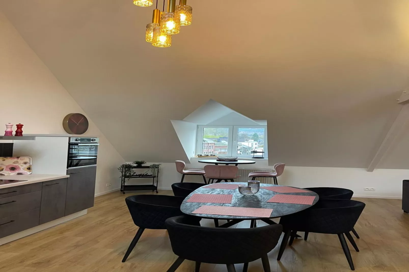 Rooftop Purple-Dining room