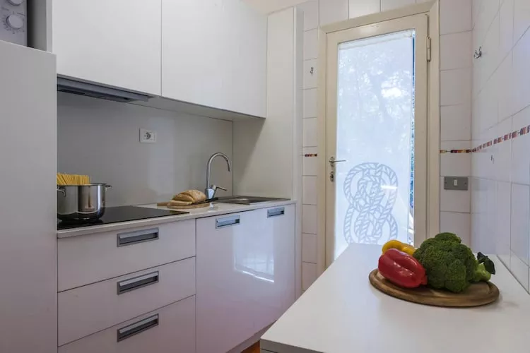 Holiday resort Riva degli Etruschi San Vincenzo-Ville Comfort  Trilo-SANGIOVETO 200 m dal mare-Kitchen