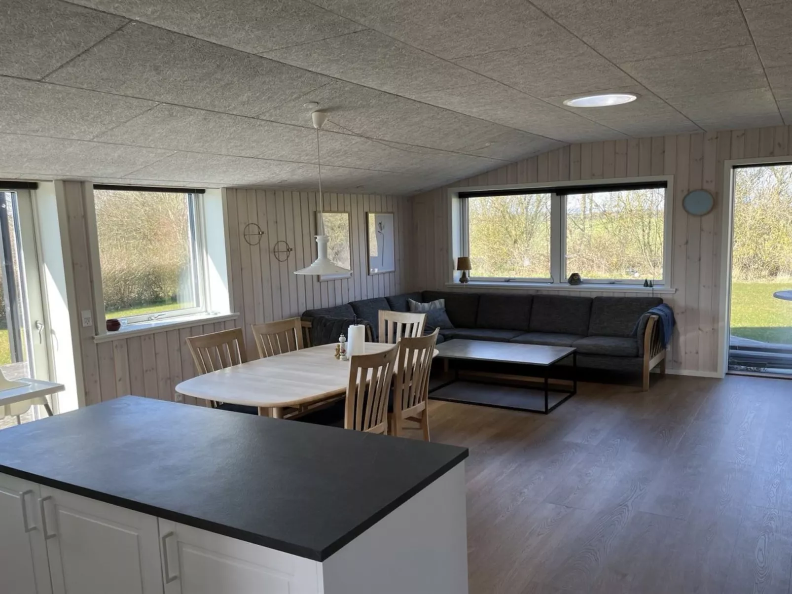"Helmtrud" - 700m from the sea-Drinnen