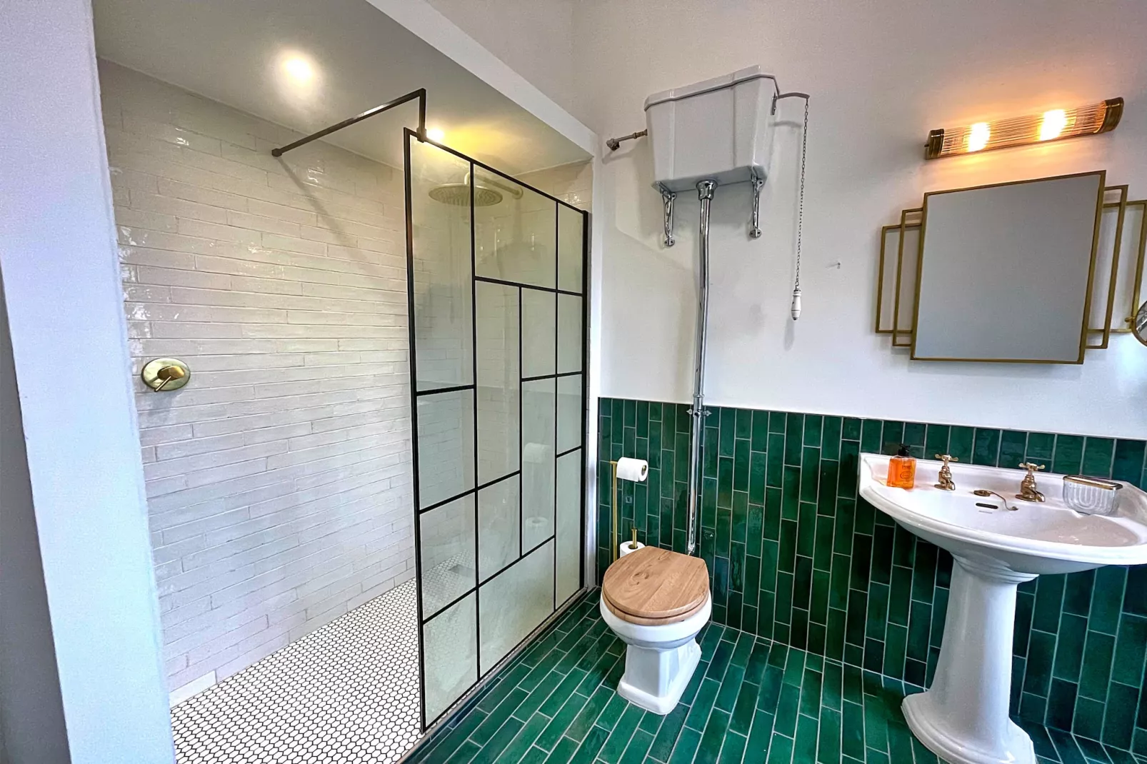 The Old Wesleyan Chapel-Bathroom