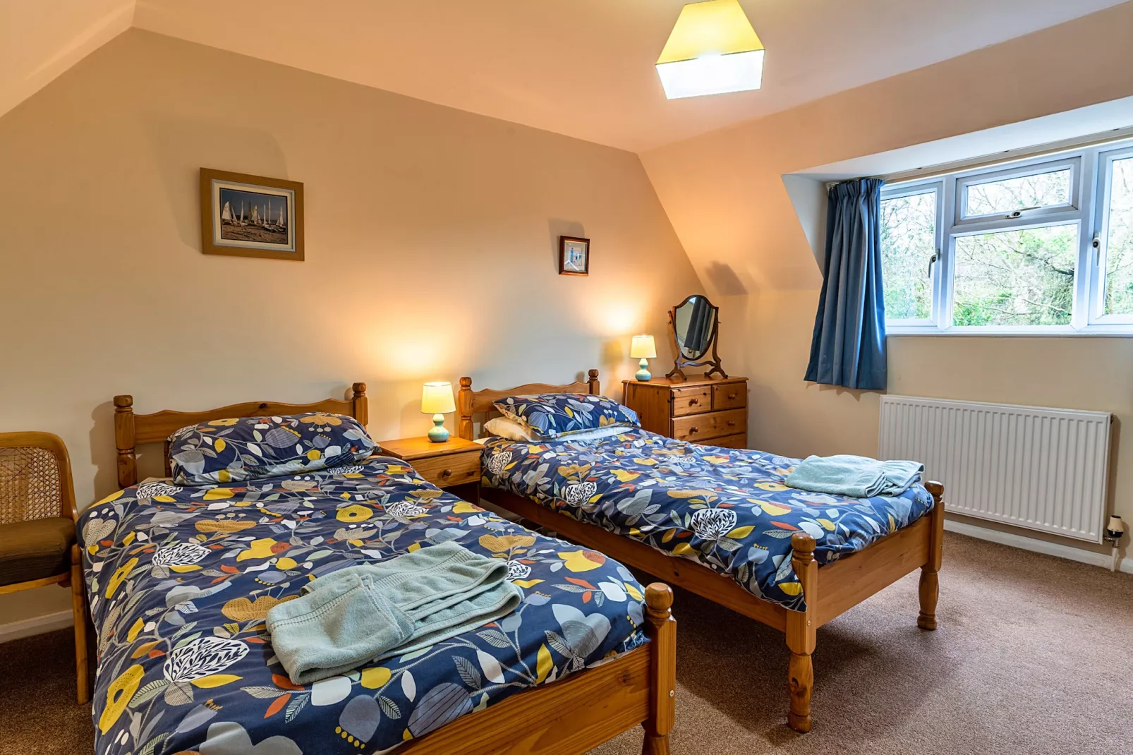 Glebe Cottage-Bedroom