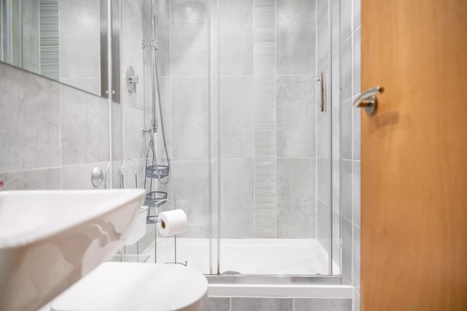 The Penthouse at 611 Westgate-Bathroom