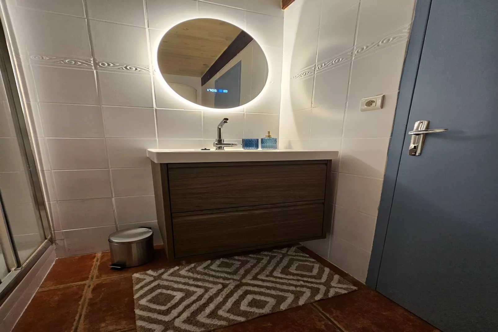Le Dauphin bleu-Bathroom