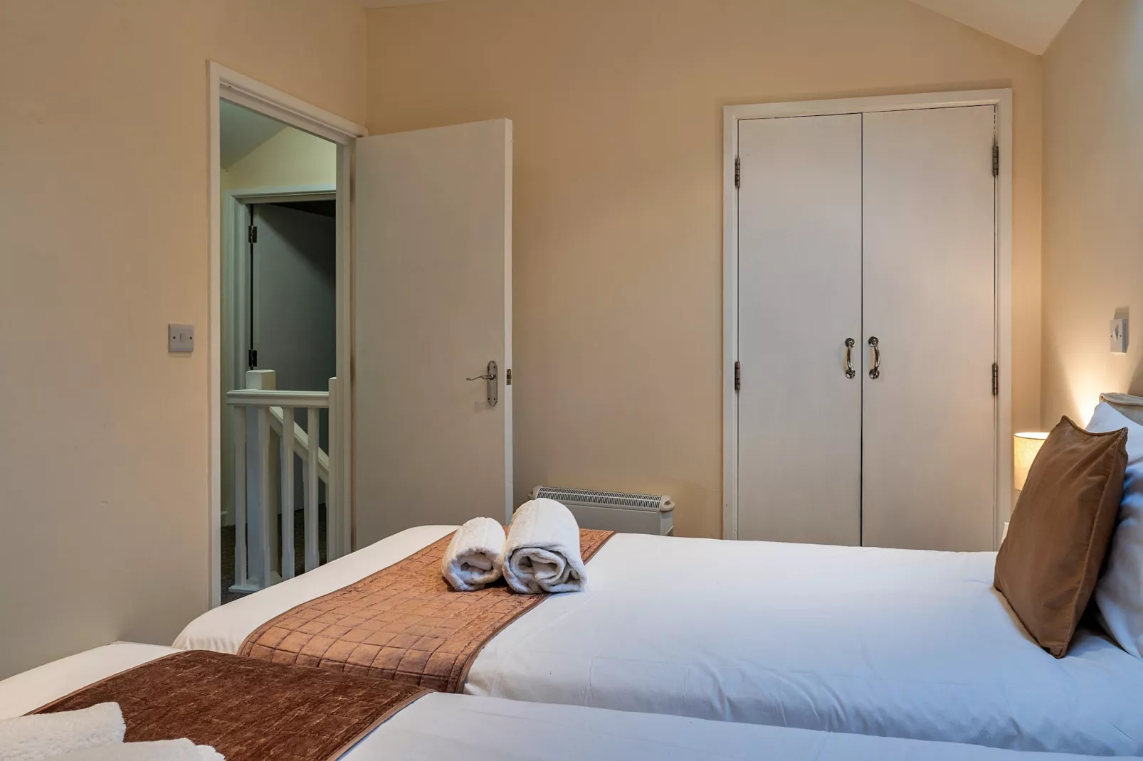The Lodge at The Cridford Inn-Bedroom