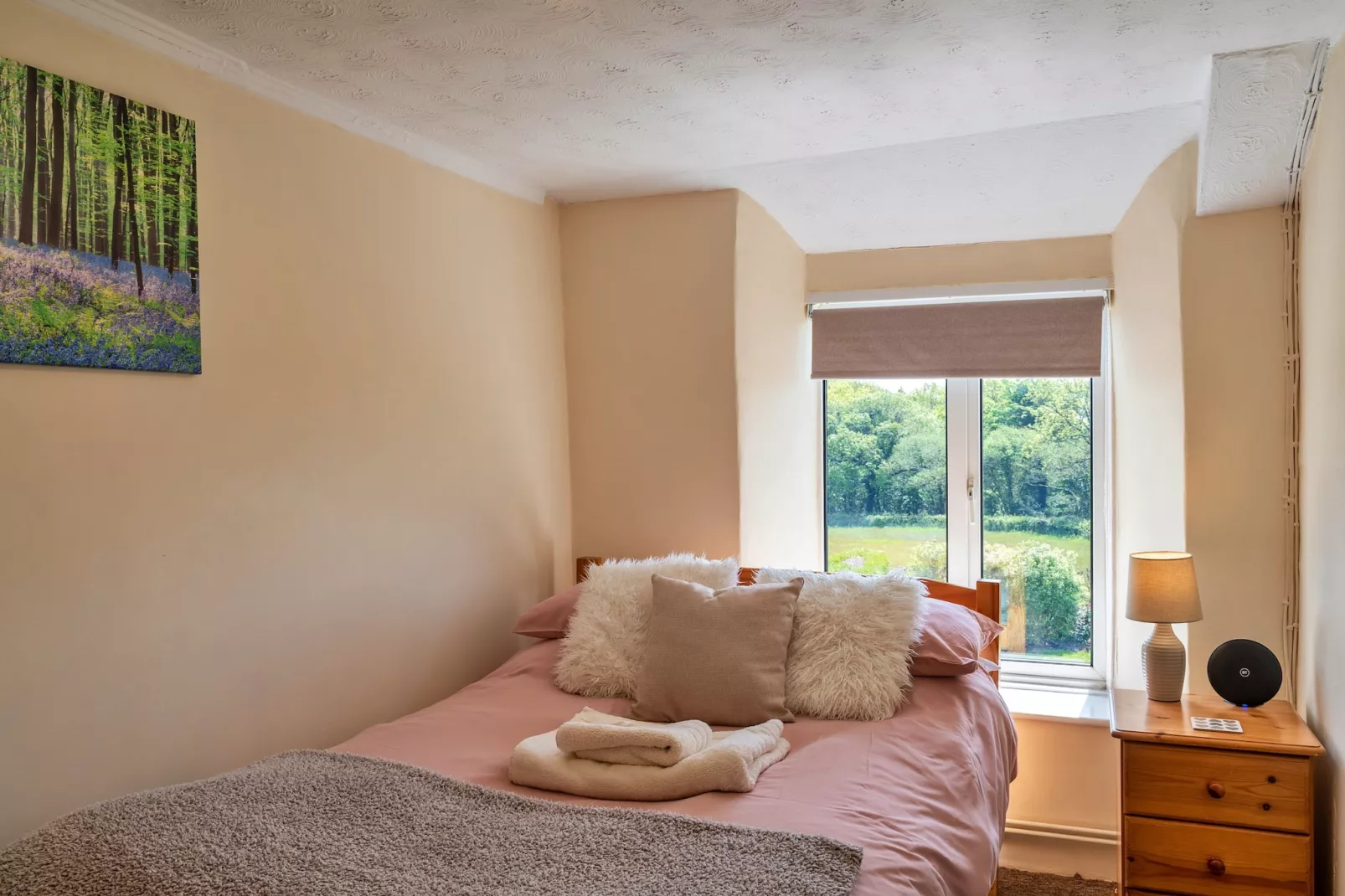 Cutkieve Farm Cottage-Bedroom