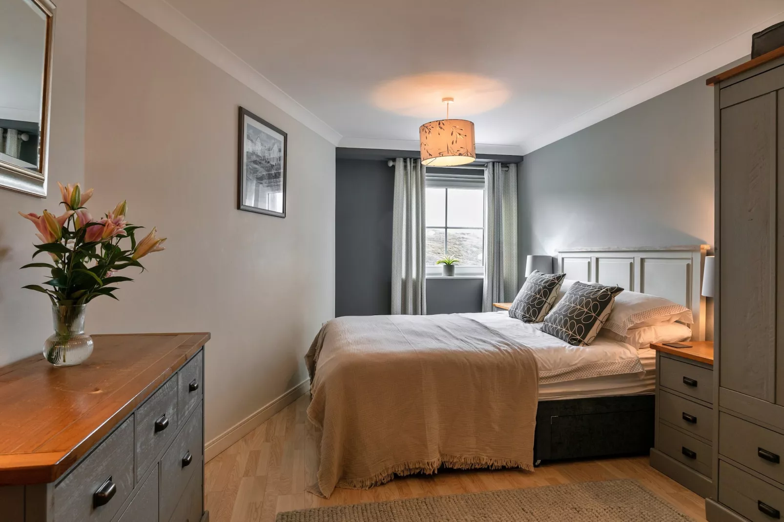 25 The Waves-Bedroom