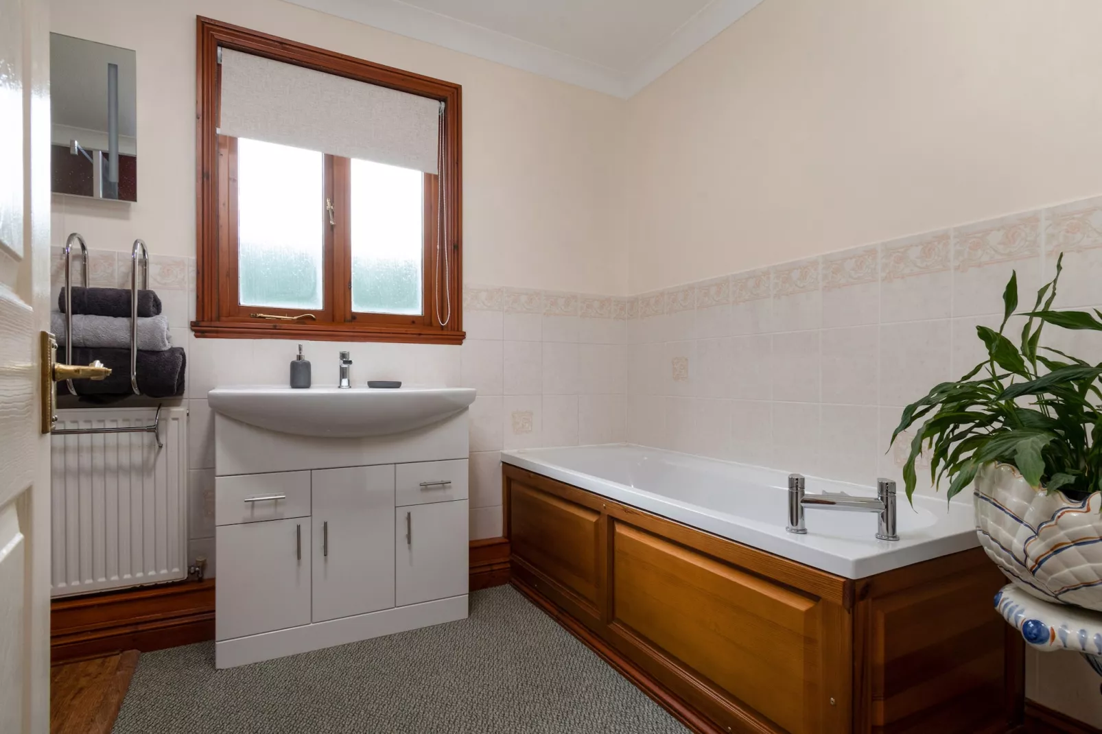 The Grove Annexe-Bathroom