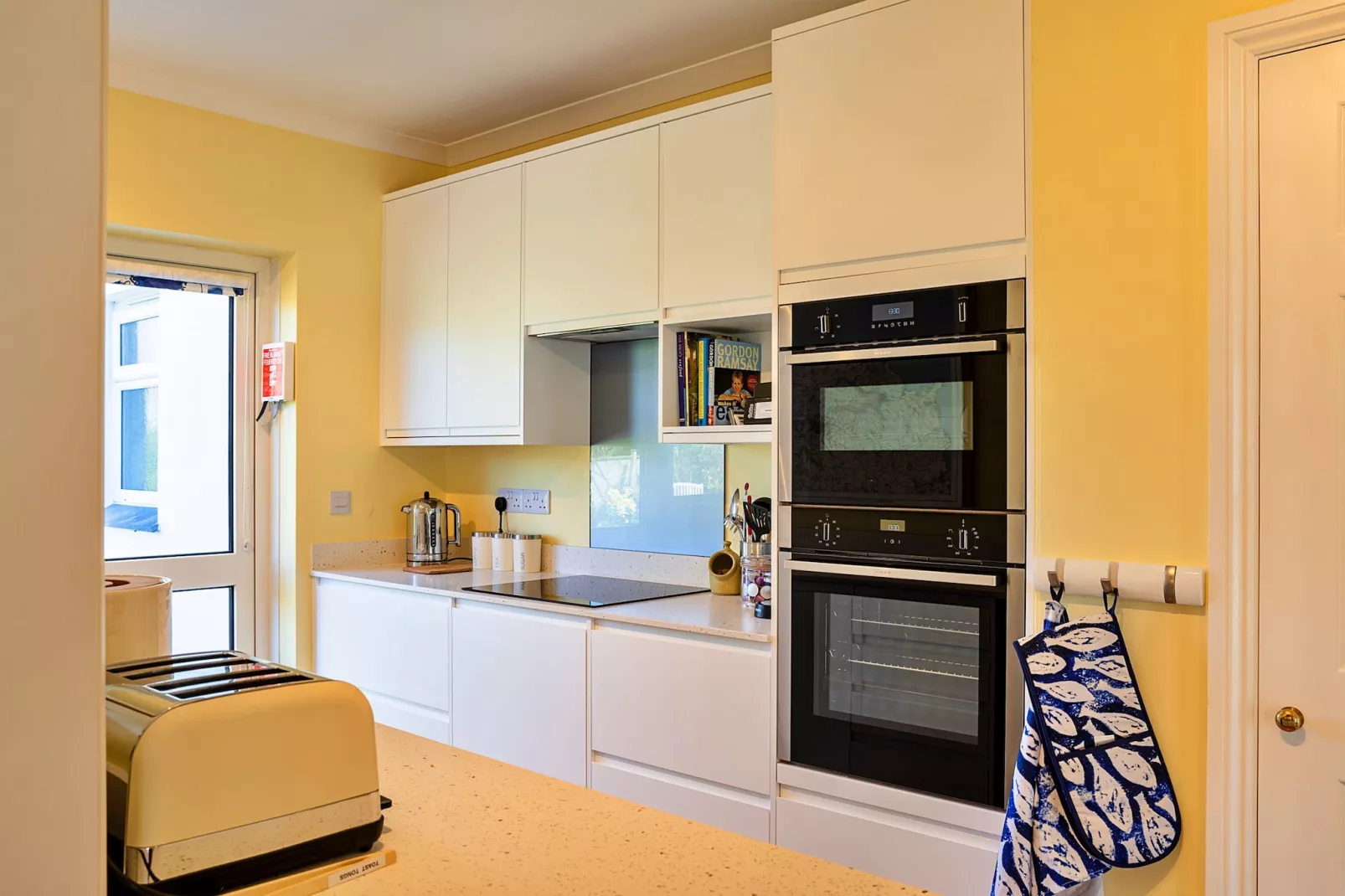 Sunny Nook-Kitchen