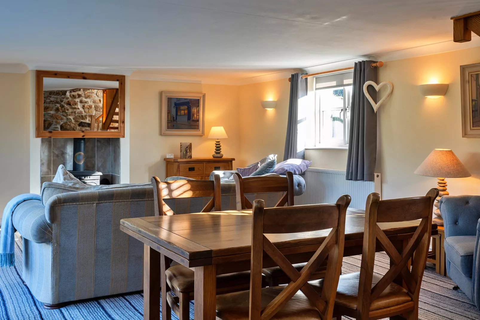 Trennal Barn-Dining room