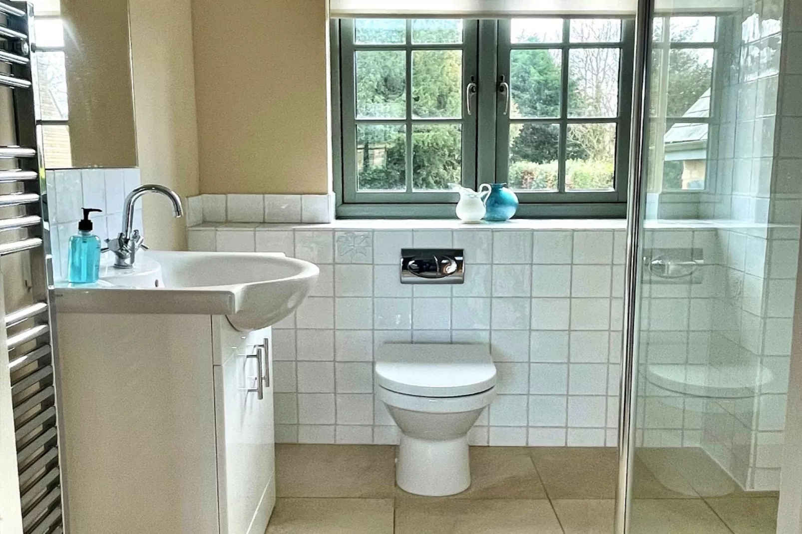 Kite's Gate-Bathroom