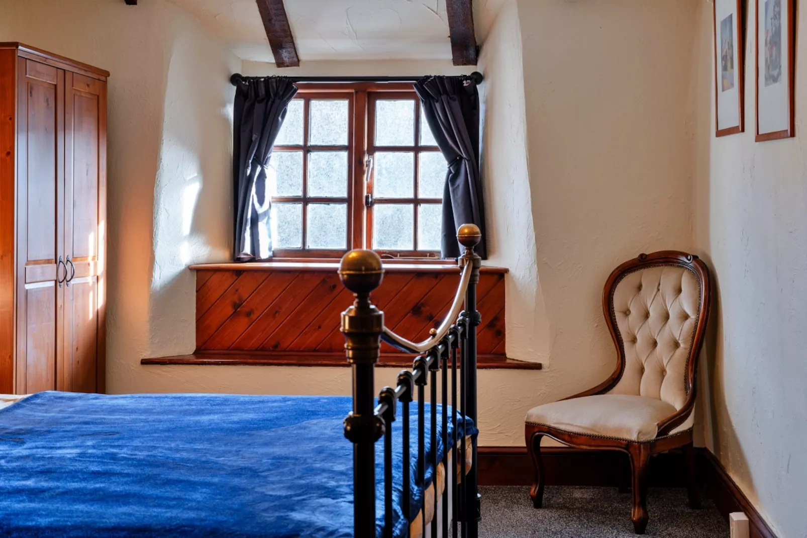 Hope Thatch-Bedroom