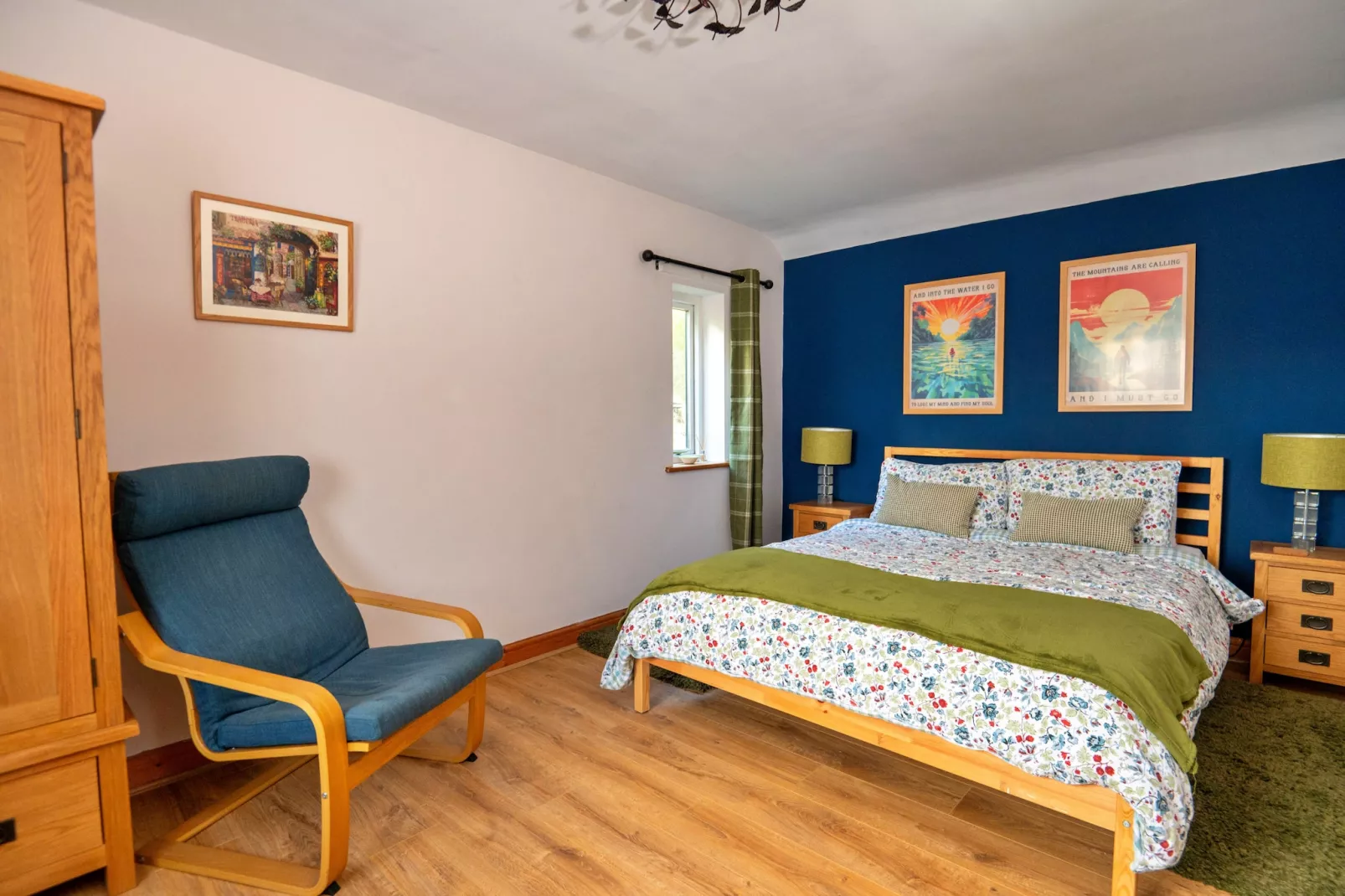 Capel Hebron-Bedroom