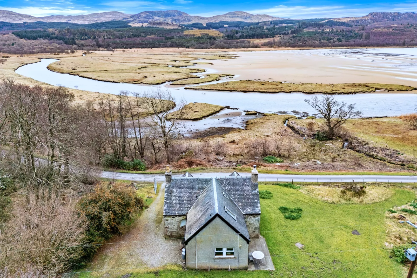 Lochead Cottage-Outdoor
