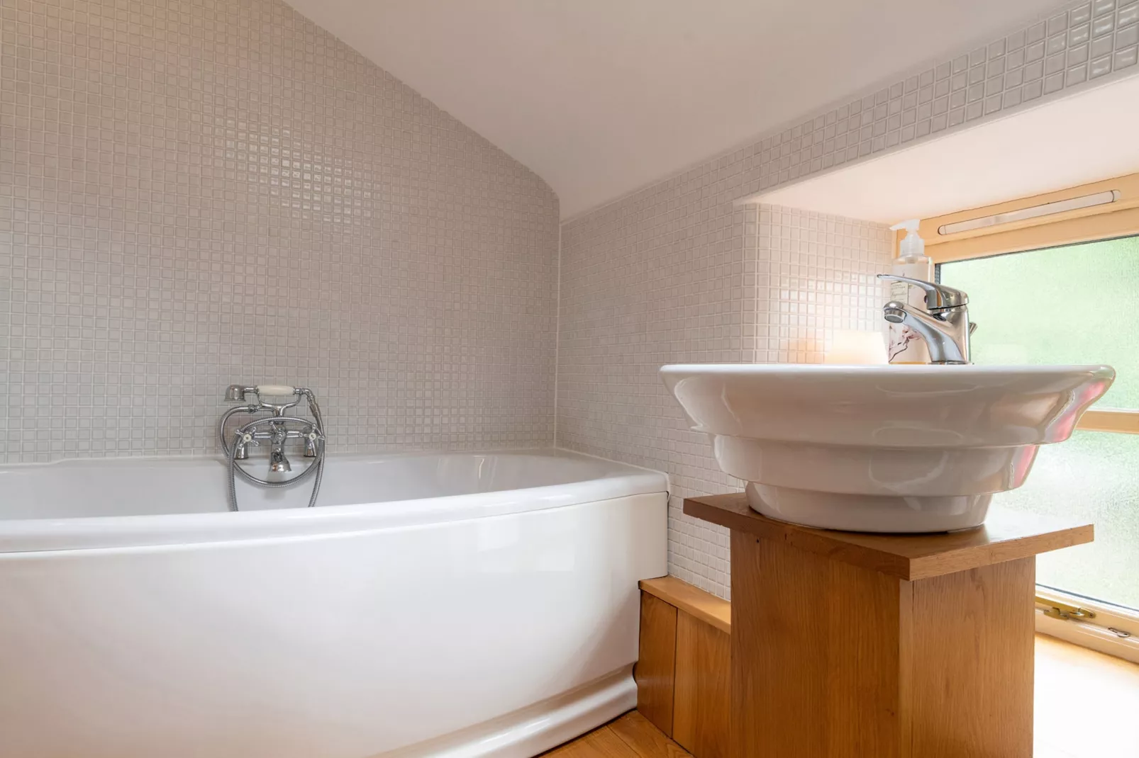 The Cottage-Bathroom