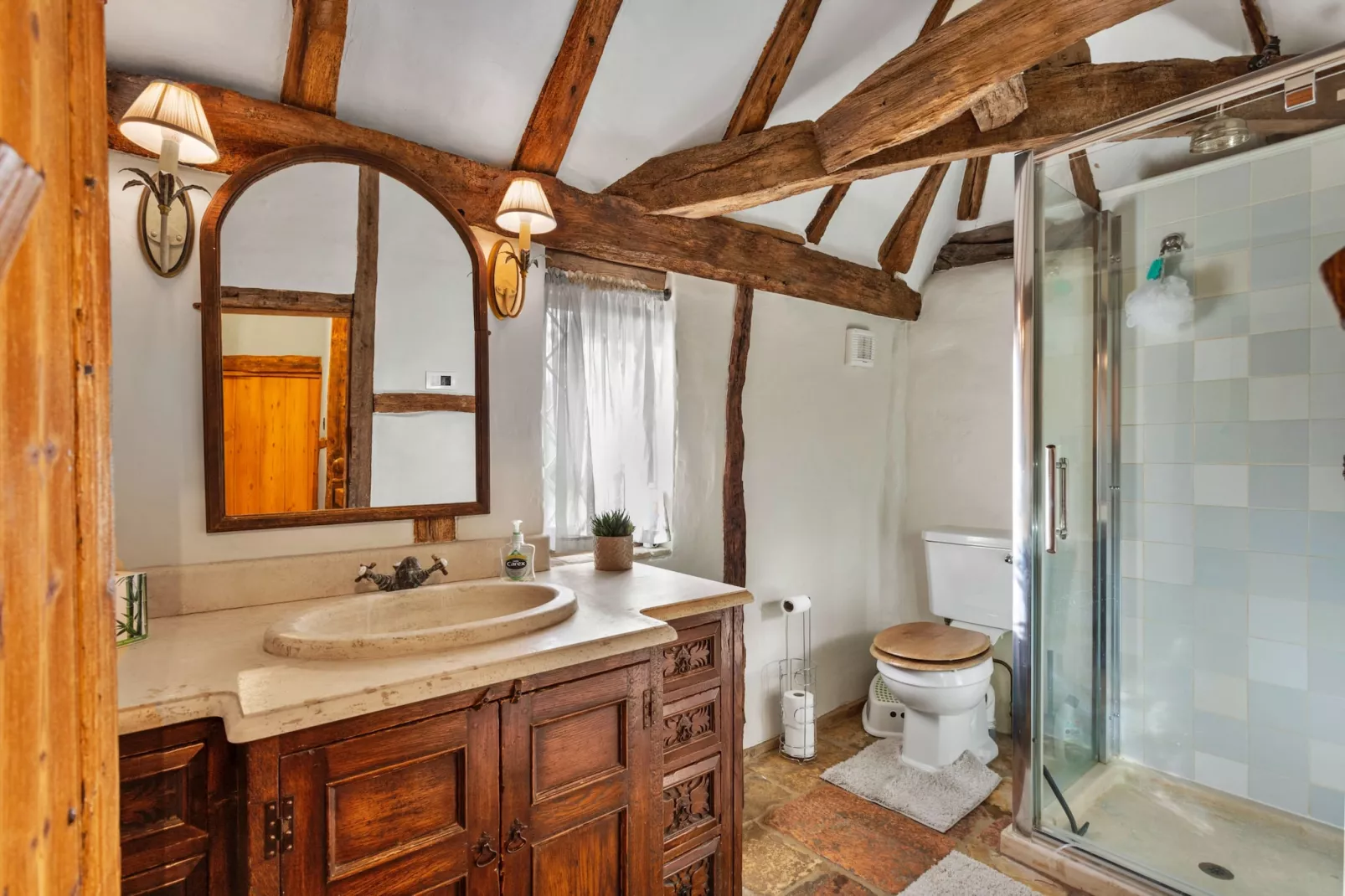 Sandhill Cottage with Hot Tub-Bathroom