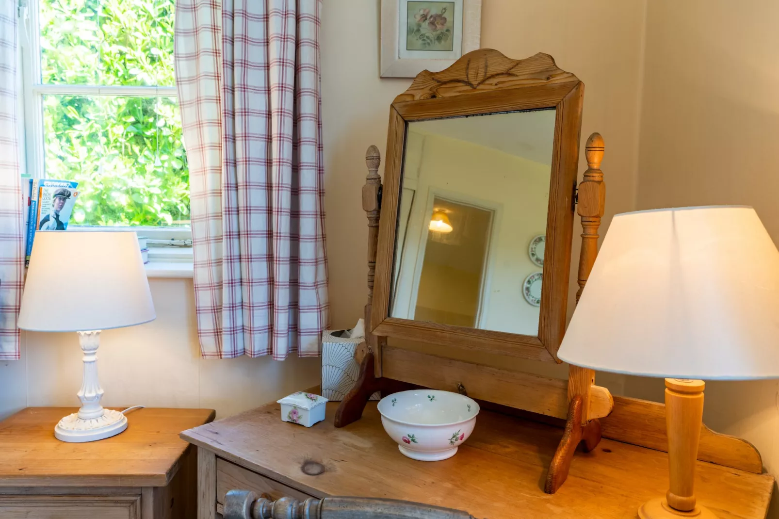 Valley Cottage-Bedroom